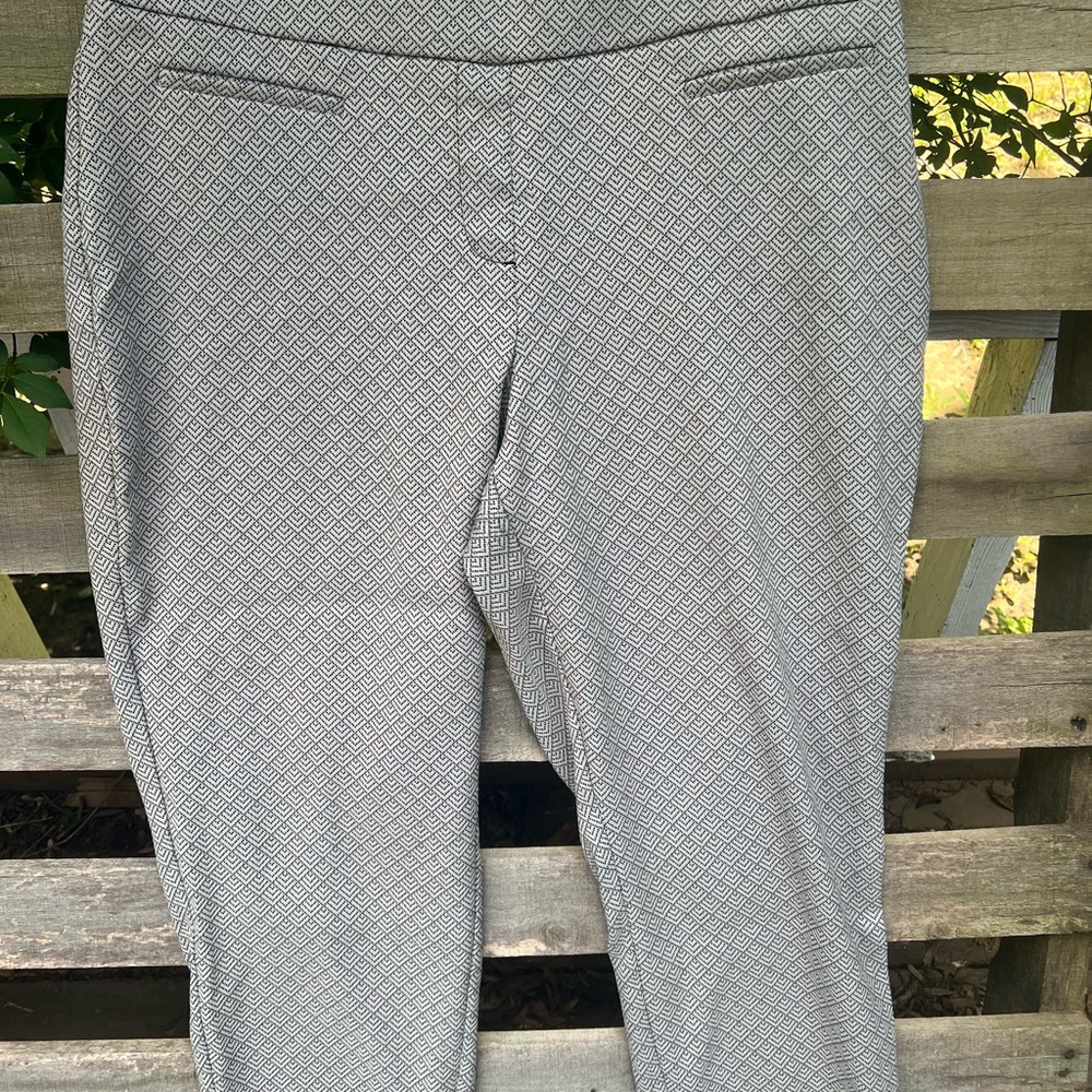Apt. 9 Tan and Gray Cropped Ankle Pants